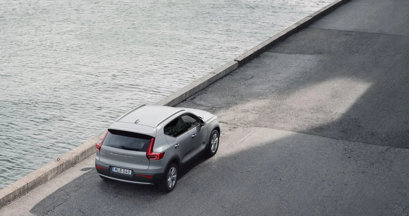 Volvo XC 40 cena 173900 przebieg: 10, rok produkcji 2024 z Zabrze małe 137